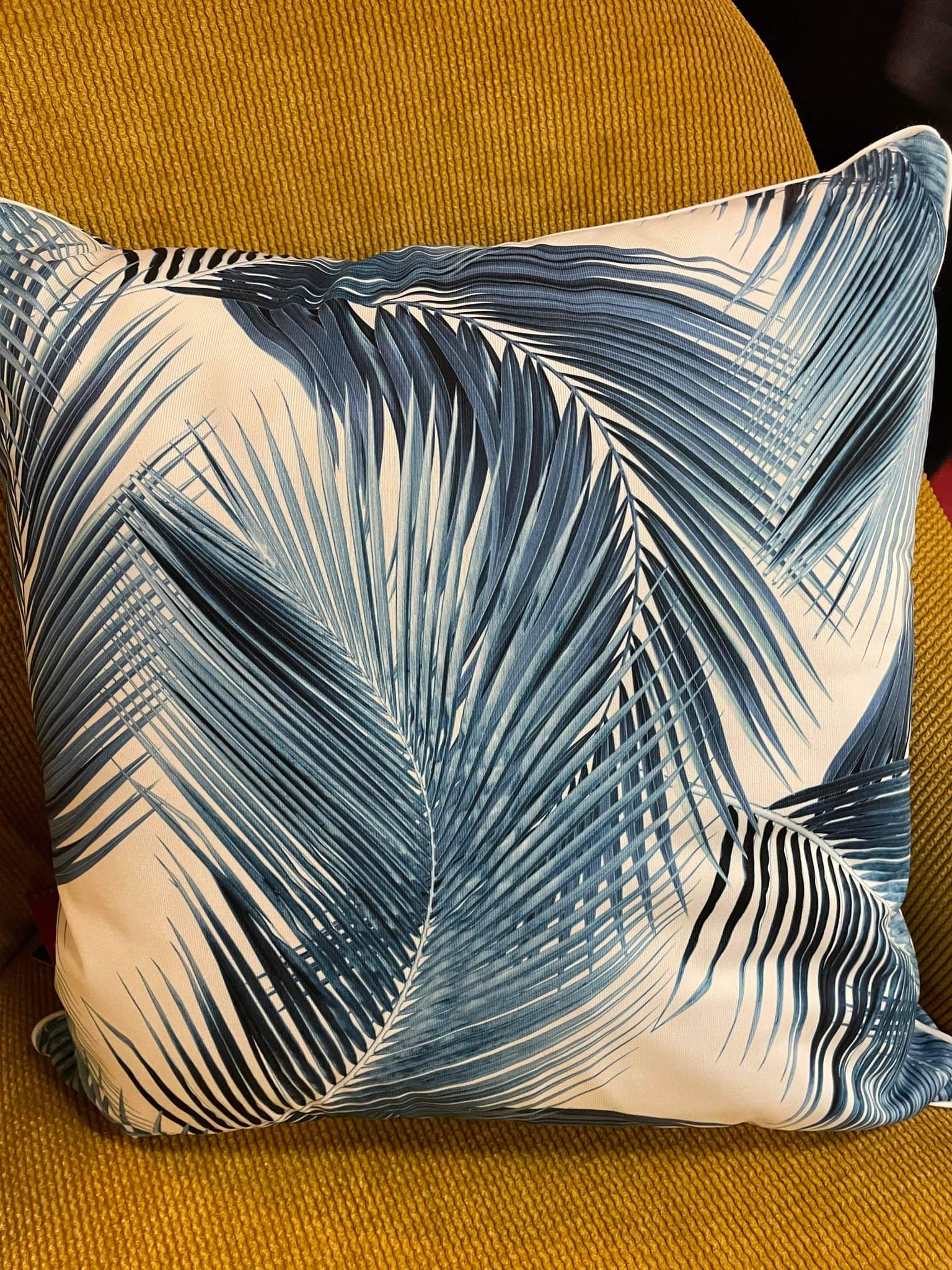 coussin-exterieur pôdevache 45x45